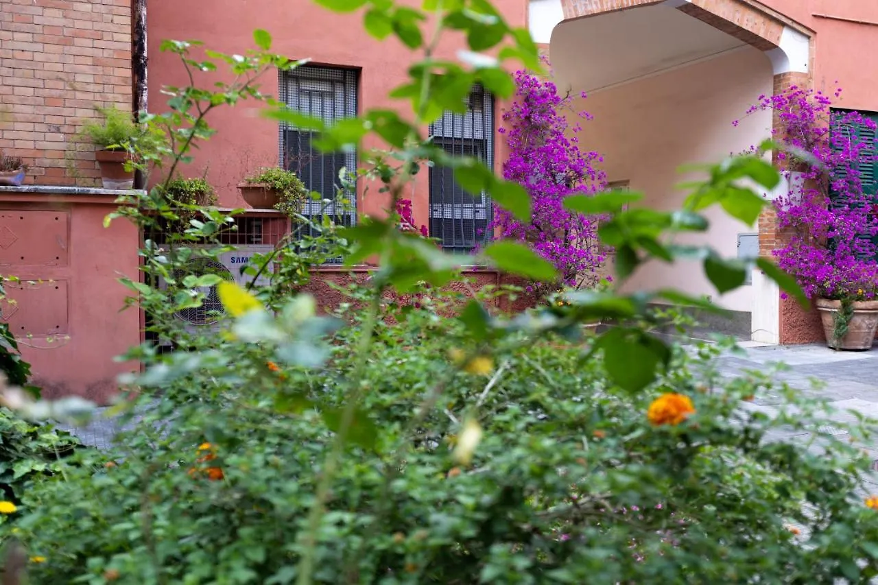 Apartment In Front Of Vatican Museums And Vatican Area - Myden In Rome