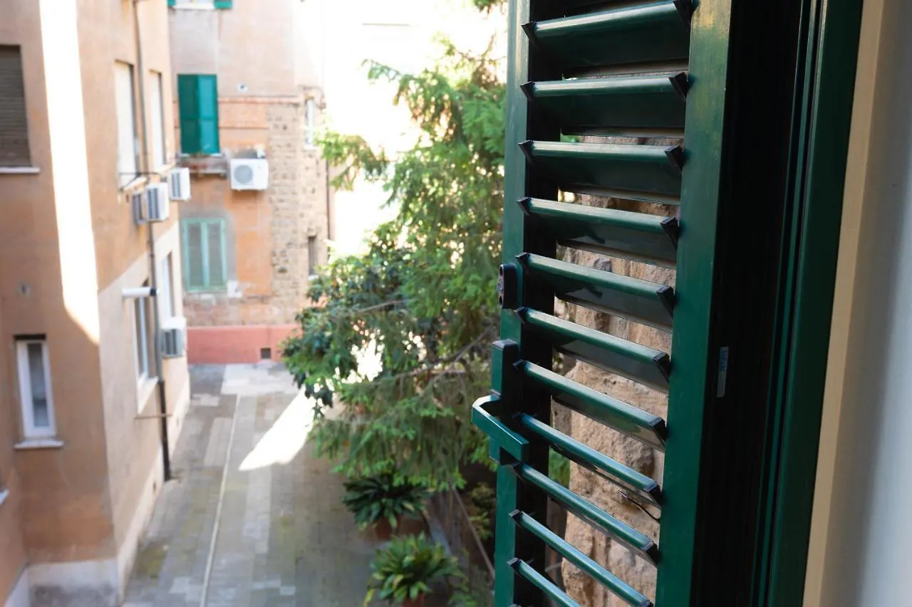 Apartment In Front Of Vatican Museums And Vatican Area - Myden In Rome